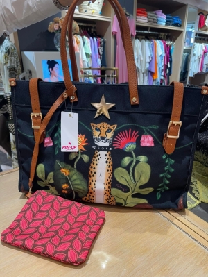 Jungle Black